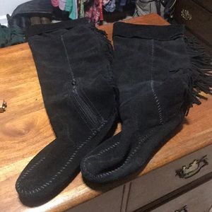 Minnetonka black over-the-knee slouchy boot